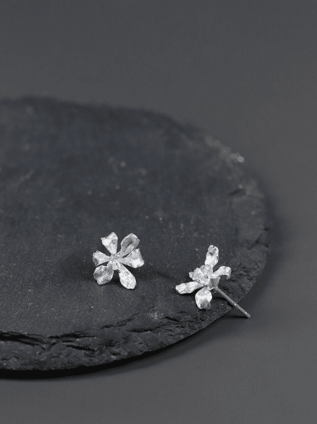*Designer Silver Jewellery* Iris Silver Stud Earrings