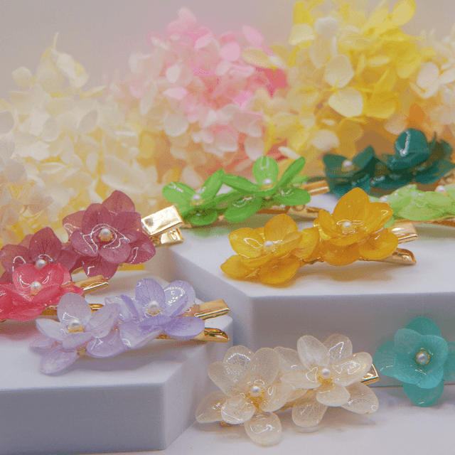 Libelle Hydrangea Hair Clip